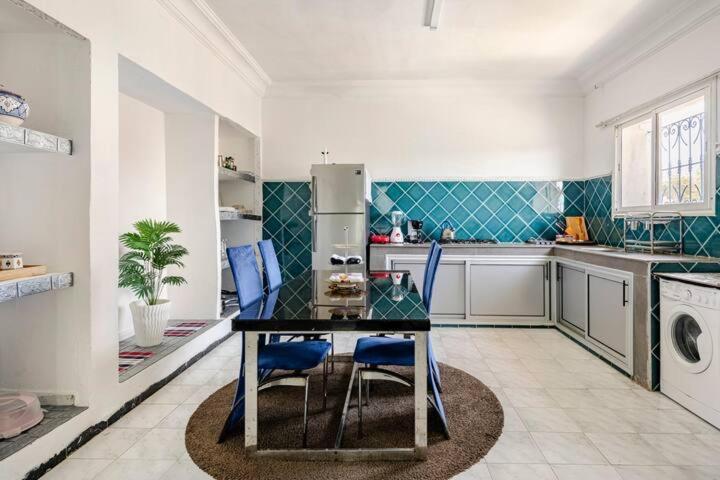 Ocean Breeze ,See View Apartment L'Oasis Eksteriør billede